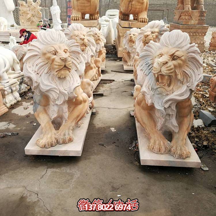 大理石石雕獅子雕塑，點(diǎn)綴晚霞紅園林景觀