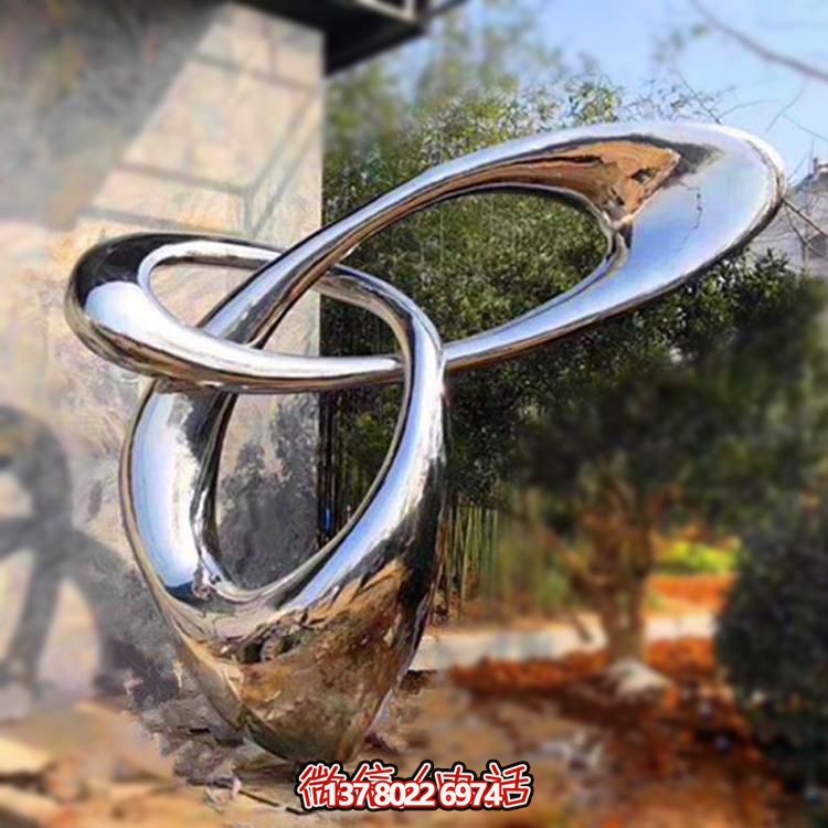 精致不銹鋼圓環擺件，提升園林景觀美感