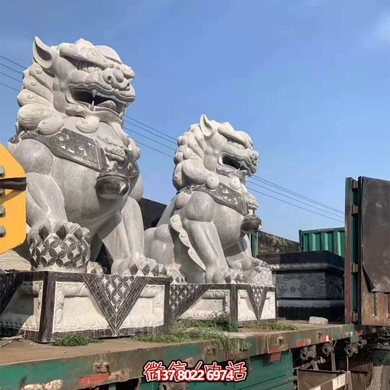 青石制大型仿真獅子雕塑,為鎮宅增添獨特魅力 青石制大型仿真獅子雕塑,為鎮宅增添獨特魅力