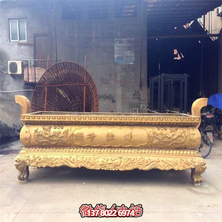 平口鍍金仿古香爐,為寺廟和戶外添彩 平口鍍金仿古香爐,為寺廟和戶外添彩