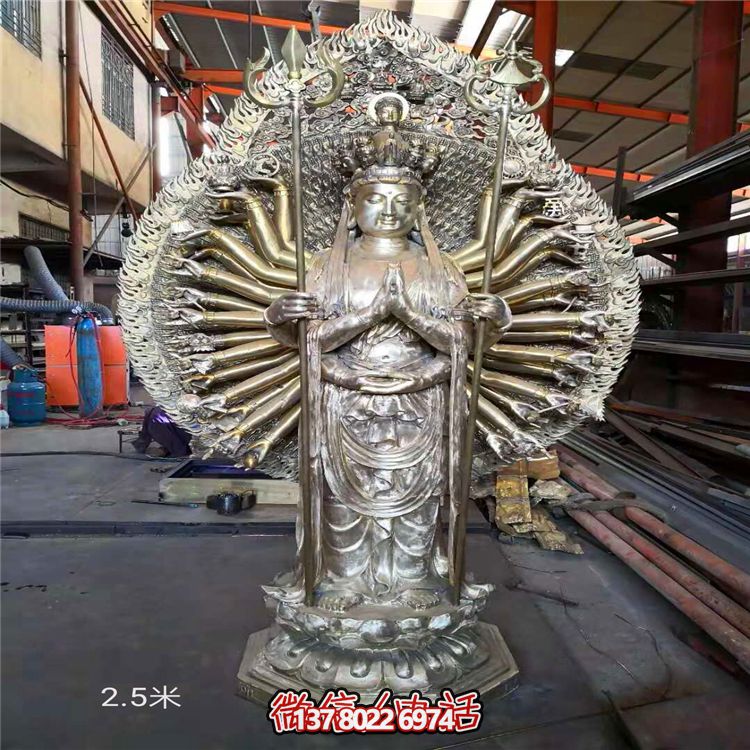 游覽千手觀音大型景觀雕塑,探索本土古代寺廟文化 游覽千手觀音大型景觀雕塑,探索本土古代寺廟文化