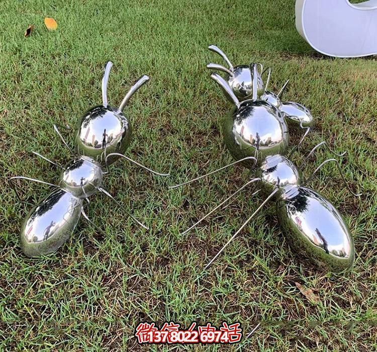 森林公園覓食拋光不銹鋼螞蟻雕塑 森林公園覓食拋光不銹鋼螞蟻雕塑