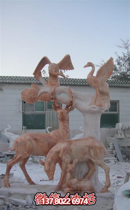 景區晚霞紅石雕梅花鹿雕塑 景區晚霞紅石雕梅花鹿雕塑