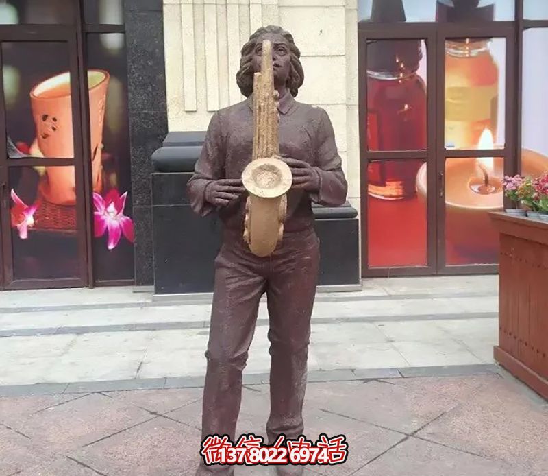吹嗩吶人物廣場銅雕吹奏雕塑 吹嗩吶人物廣場銅雕吹奏雕塑